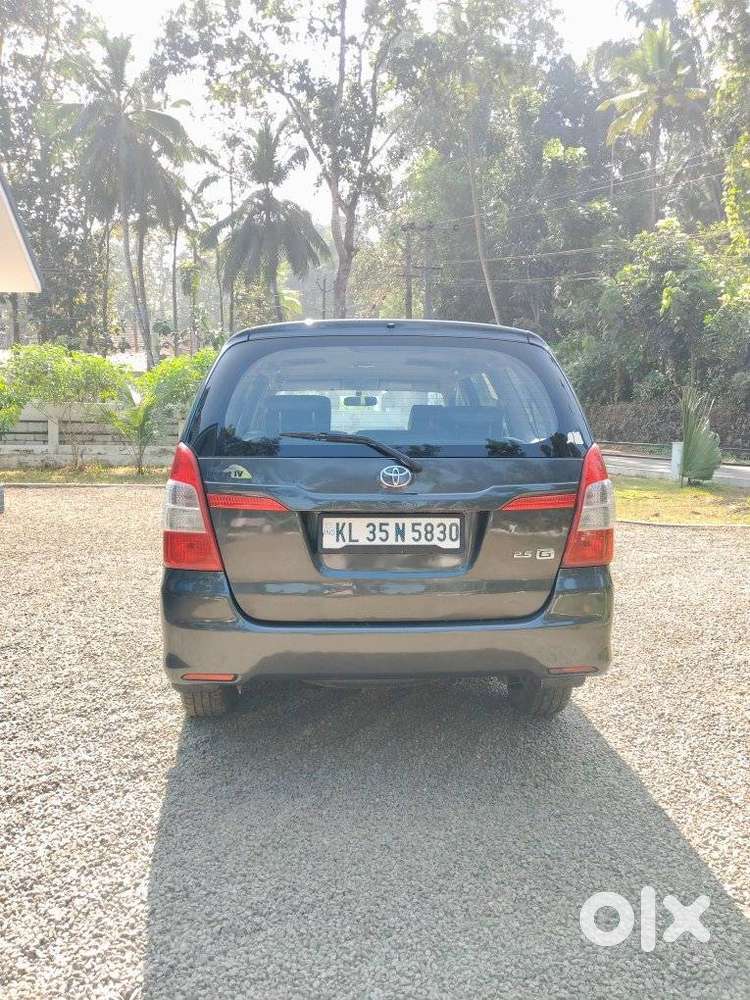 Toyota Innova 2.5 G (diesel) 8 Seater, 2016, Diesel