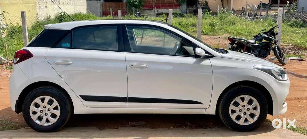 Hyundai I20 2015 Petrol Well Maintained