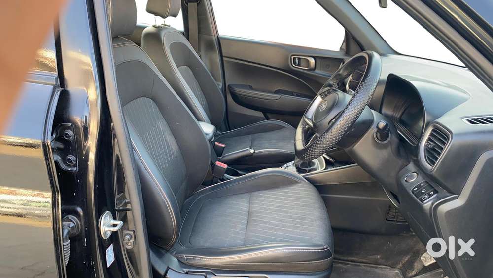 Hyundai Venue Sx 1.2 Mt Knight Edition, 2023, Petrol