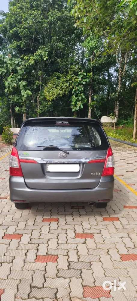 Toyota Innova 2014 Diesel Well Maintained
