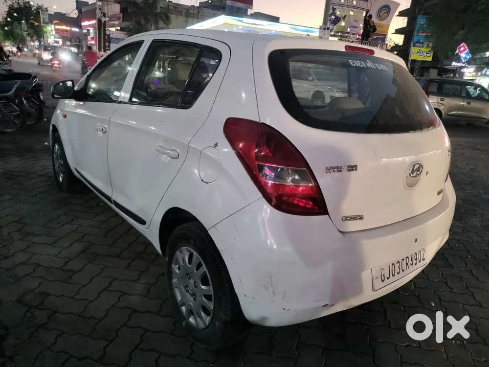 Hyundai Elite I20 2010 Diesel 150000 Km Driven
