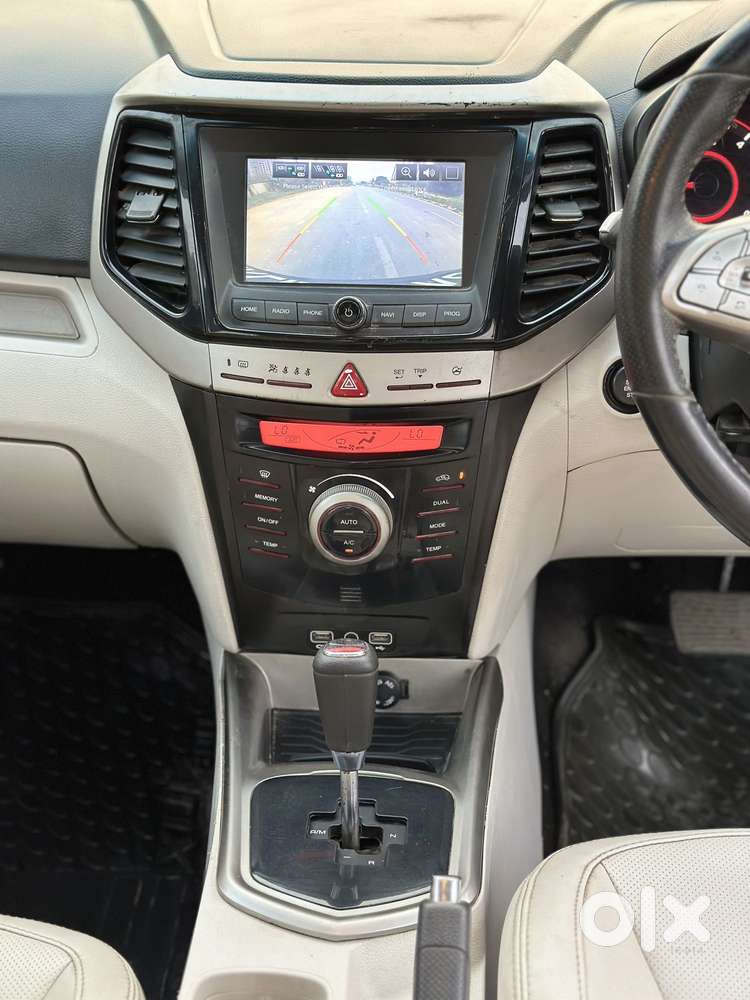 Mahindra Xuv300 W8 (o) 1.5 Diesel Amt Dual Tone, 2020, Diesel