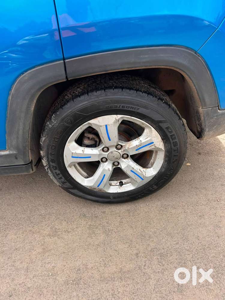 Jeep Compass Limited (o) Dct Automatic Petrol Hydro Blue Pearl Colour