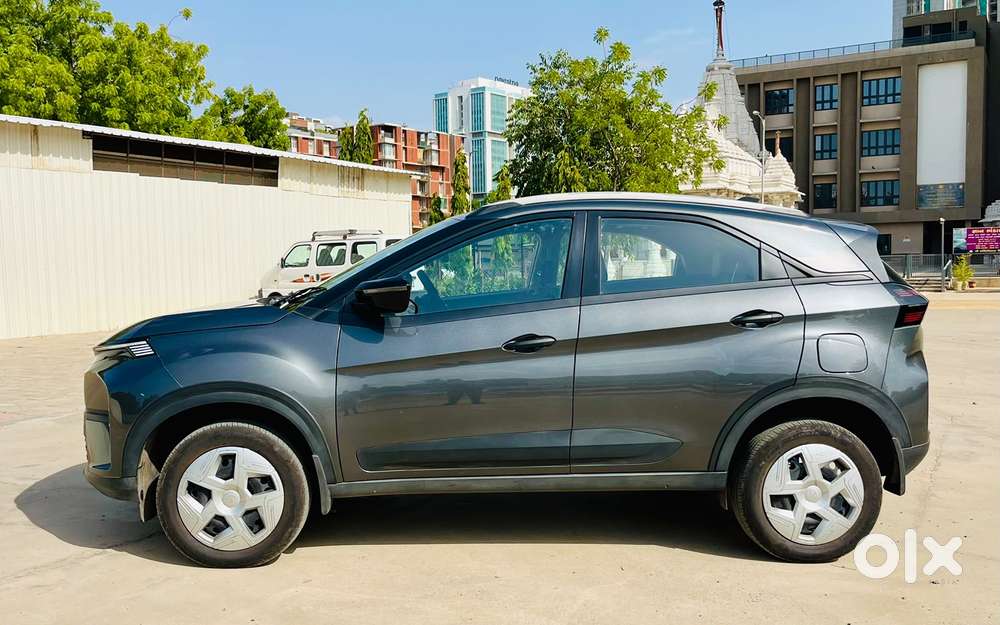 Tata Nexon Pure 1.2 S Revotron Petrol 6 Mt, 2024, Petrol
