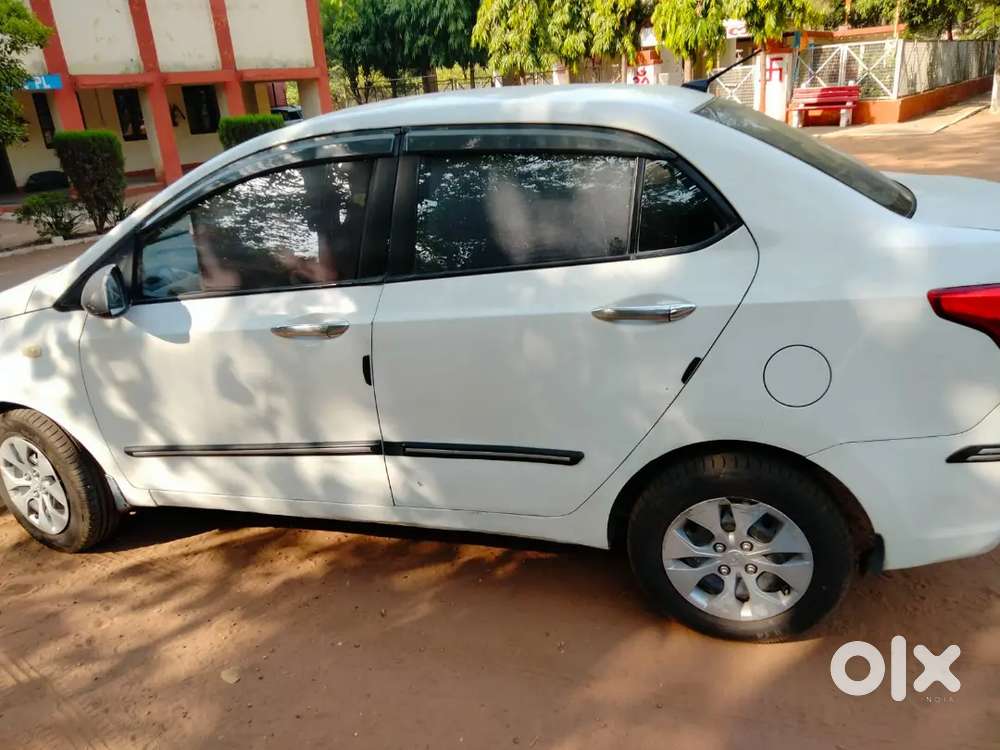 Hyundai Xcent 2015 Cng