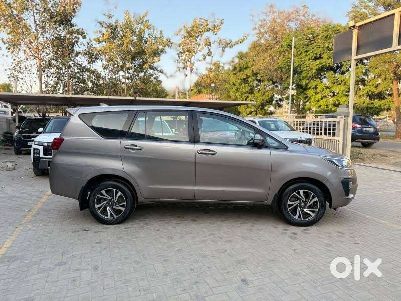 Toyota Innova Crysta 2.4 Gx Mt, 2021, Diesel