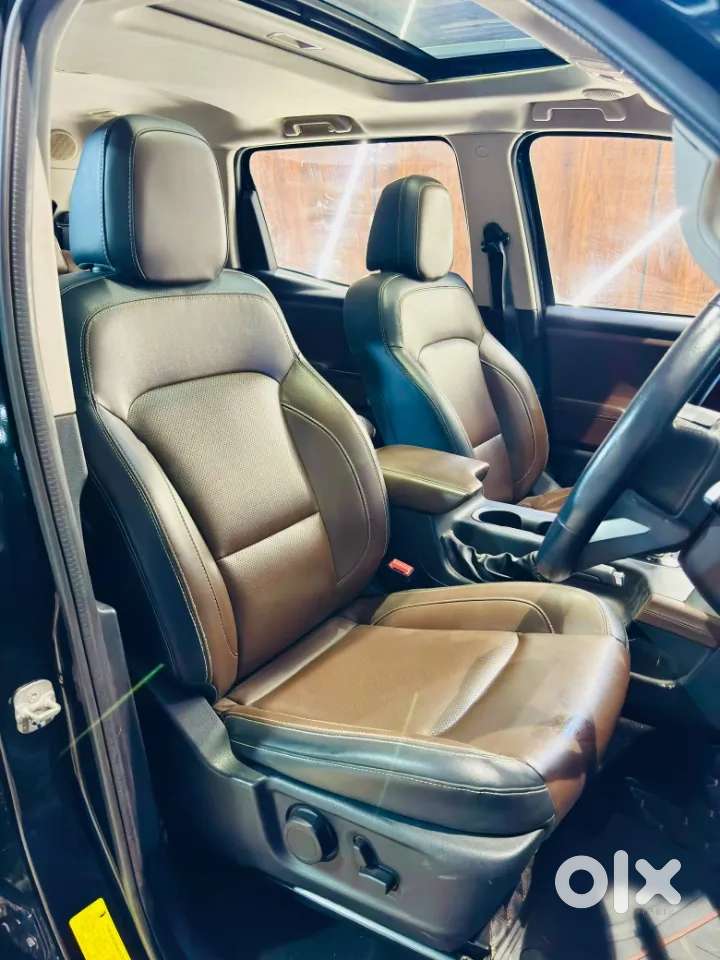 Mahindra Scorpio-n 2.0 Z8 L Petrol At 7 Str, 2025, Petrol