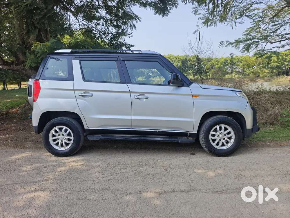 Well Maintaine Mahindra Tuv 300 2018 Diesel