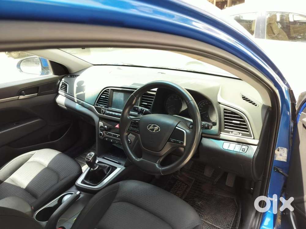 Hyundai Elantra 2016 Petrol Well Maintained