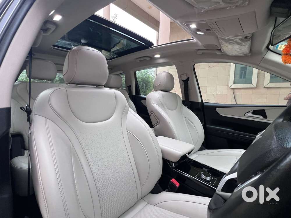 Mahindra Xuv700 2.2 Ax 7 Diesel At Str Awd, 2023, Diesel