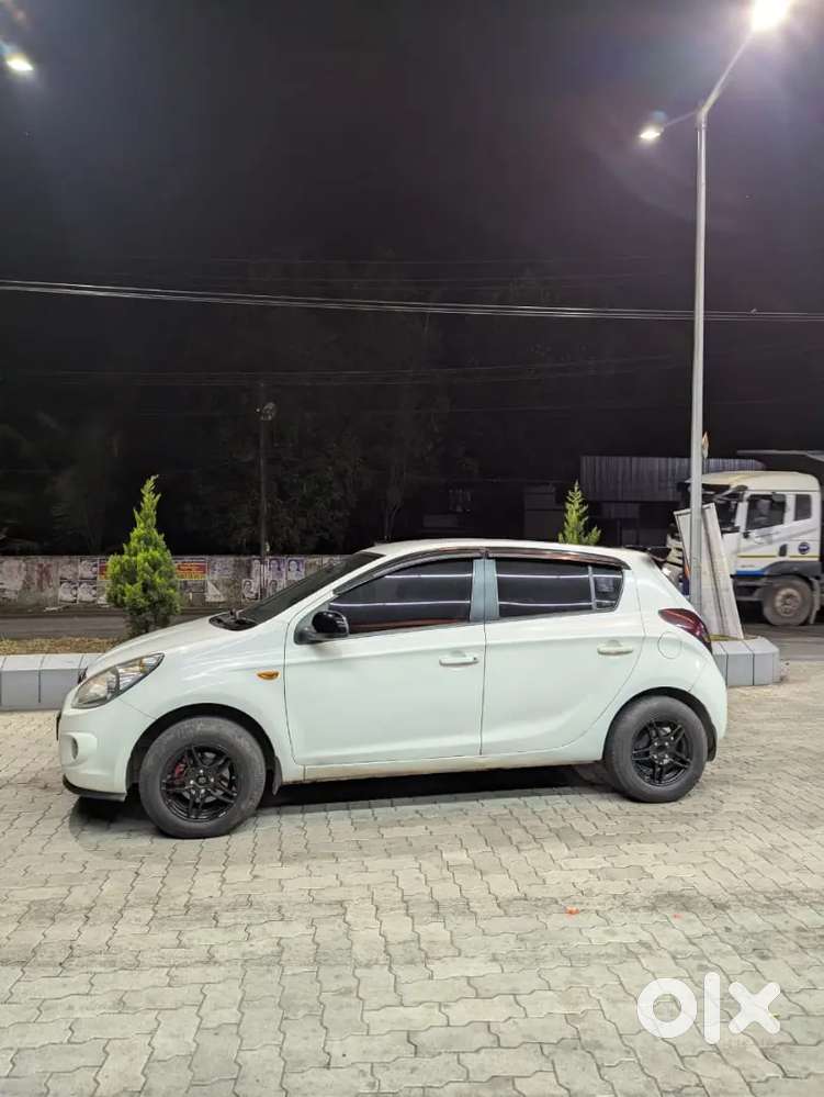 Well Maintained, Fully Painted,hyundai I20 Crdi 2011 Model