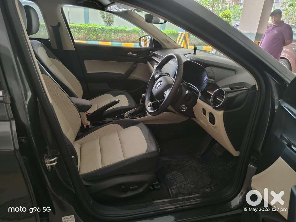 Skoda Slavia 1.5 Tsi Style At, 2025, Petrol