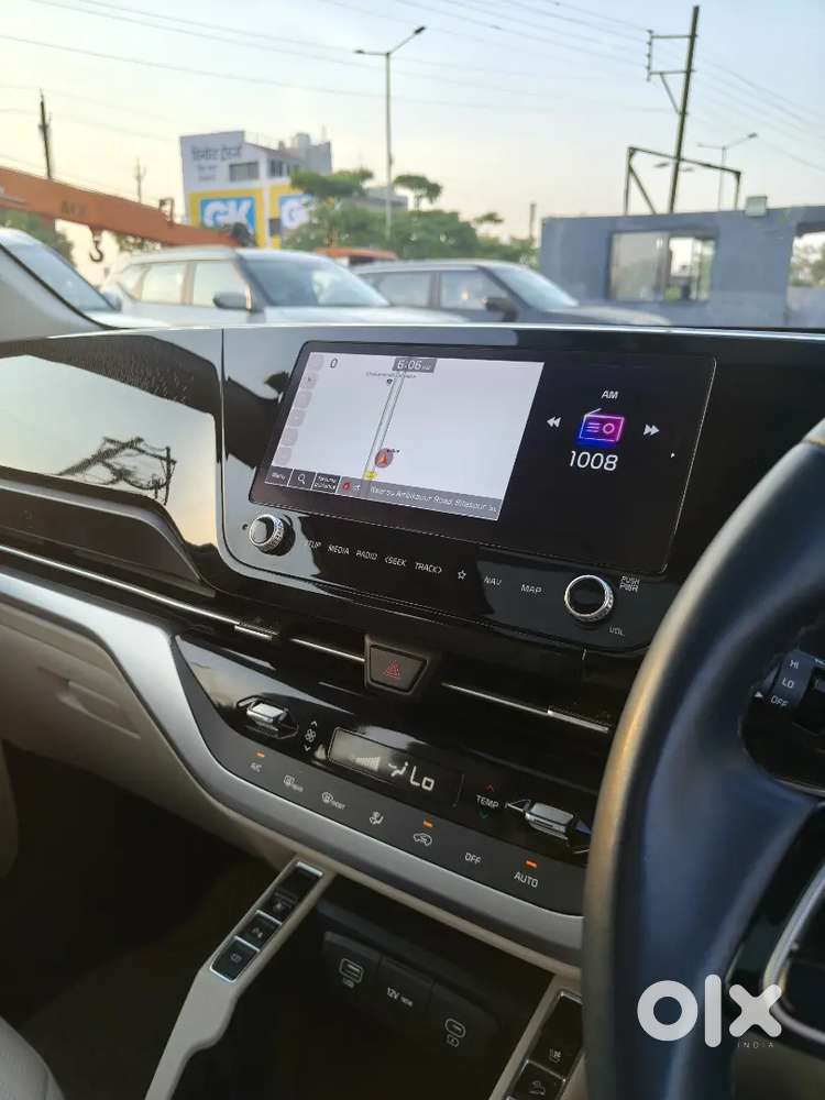 Kia Carens Luxury Plus 1.5 Diesel 6mt Demo Vehicle