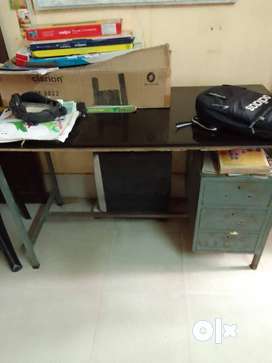 Iron shop table olx