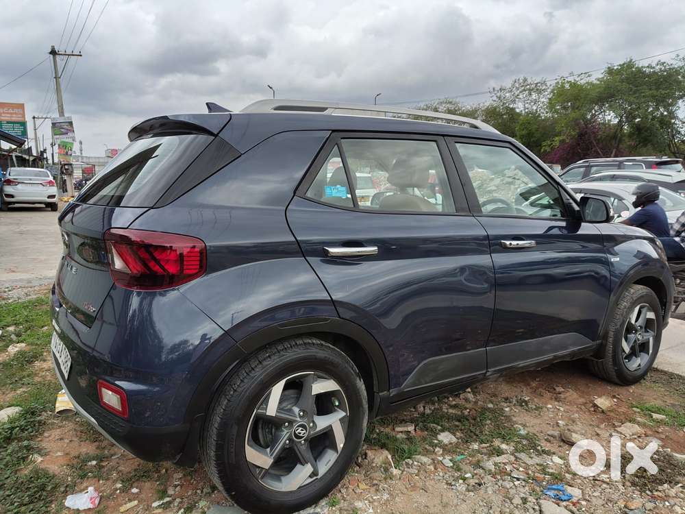 Hyundai Venue Sx+ At, 2020, Petrol