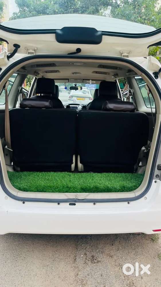 Toyota Innova 2014 Diesel Manual Family Car