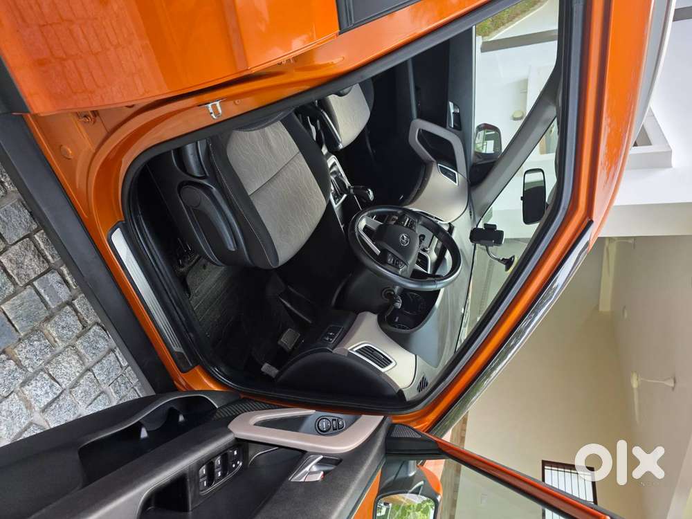 Creta Vtvt 1.6l Auto Sx (petrol, Automatic Transmission, Sunroof)