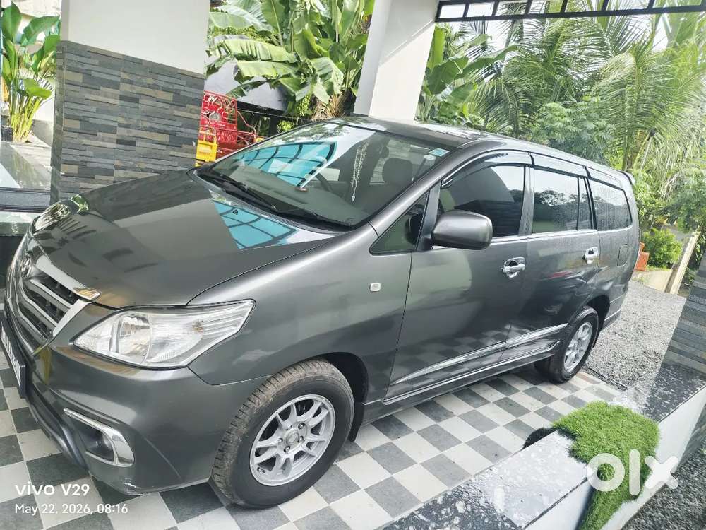 Innova G4 2012 Orgkerala . 120000km Only