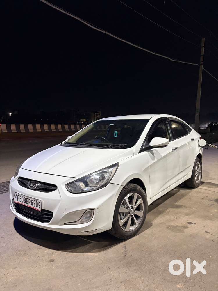 2012 Hyundai Fluidic Verna Push Button