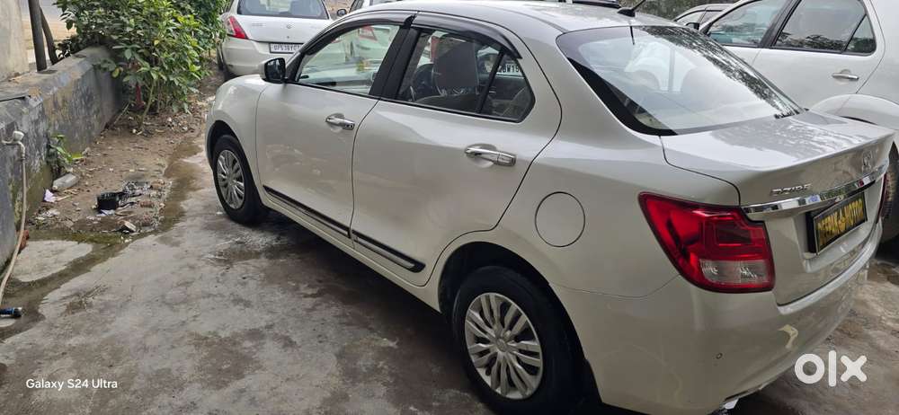 Maruti Suzuki Dzire 1.2 Vxi, 2022, Petrol