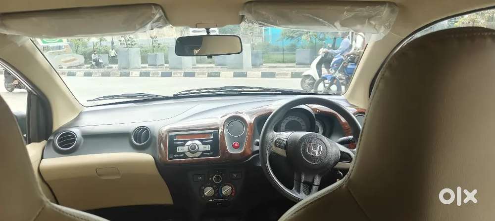 Honda Brio Mt 2014