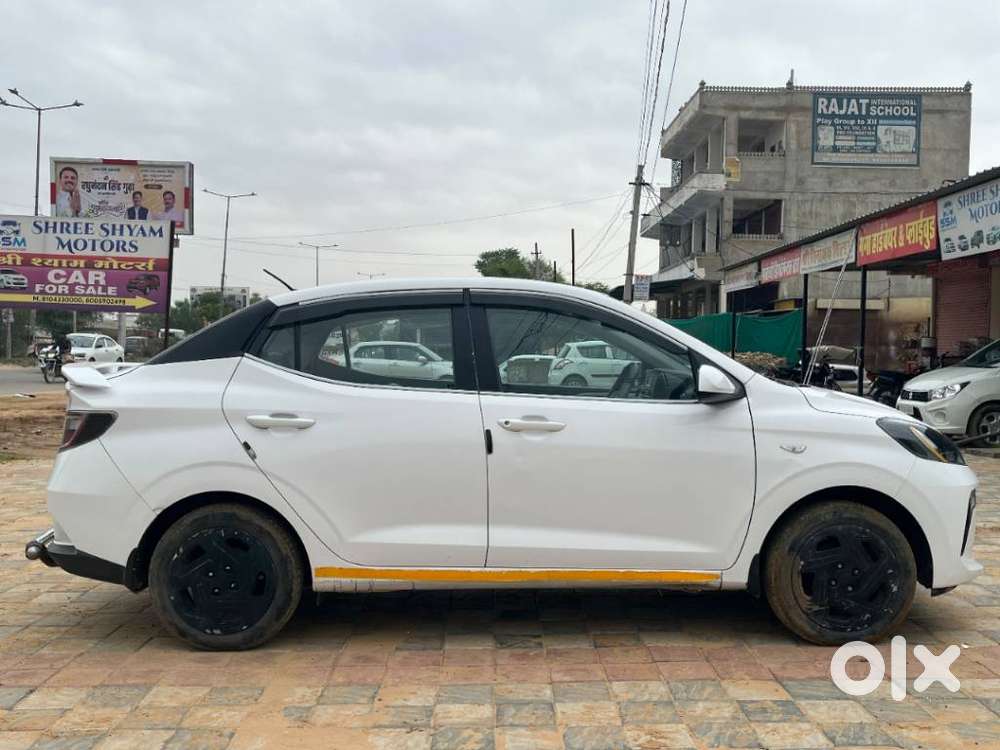 Hyundai Aura S Crdi, 2023, Cng & Hybrids