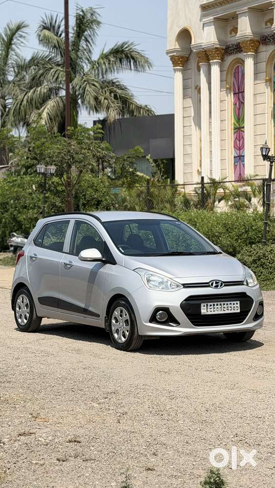 Hyundai Grand I10 2013-2016 At Sportz, 2014, Petrol