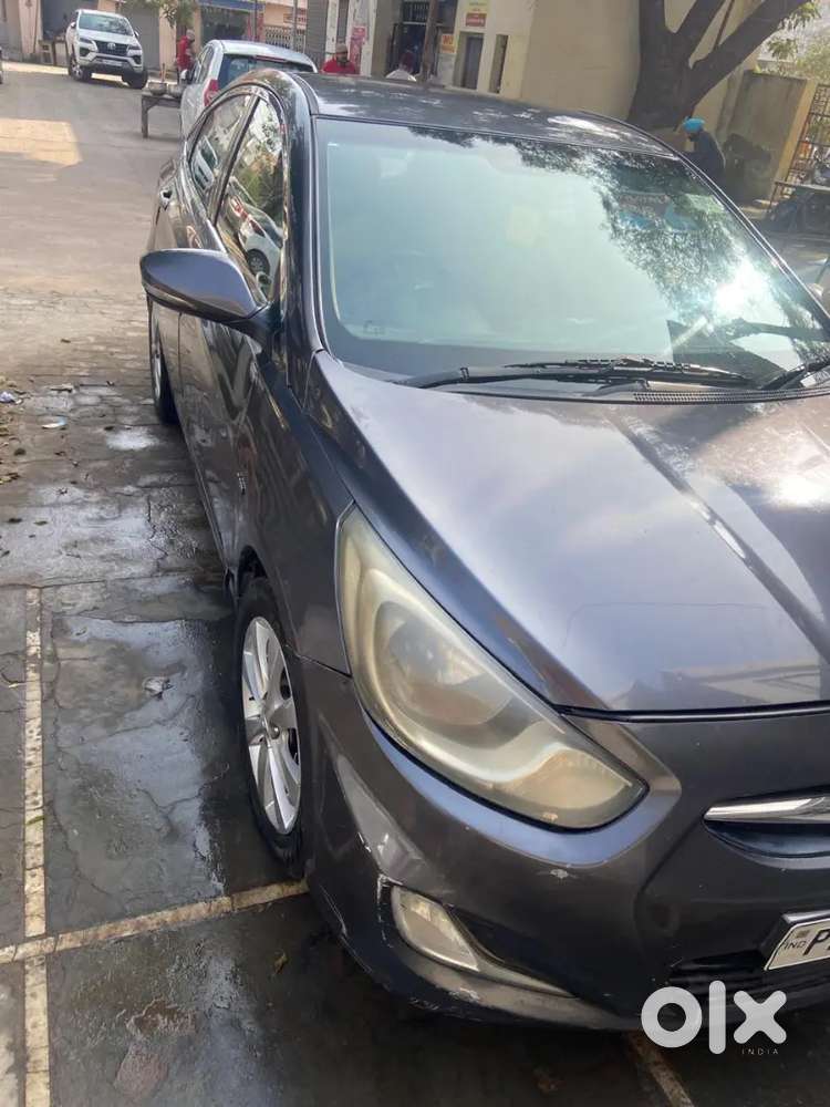 Hyundai Verna 2012 Diesel 147000 Km Driven