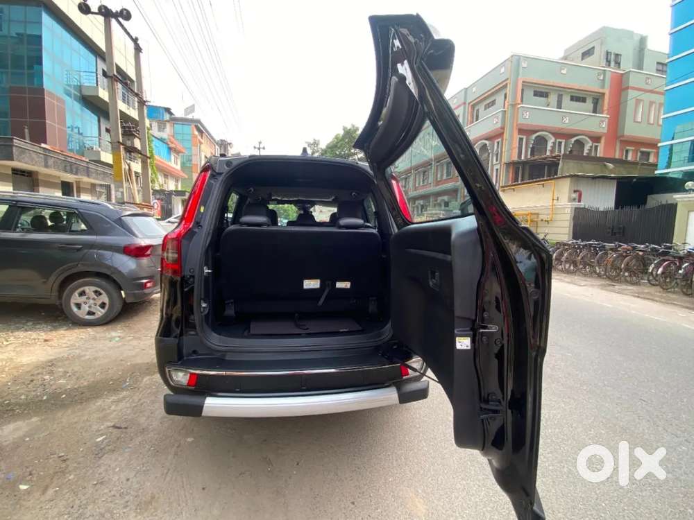 Mahindra Scorpio-n 2.0 Z8 L Petrol At 7 Str, 2025, Petrol