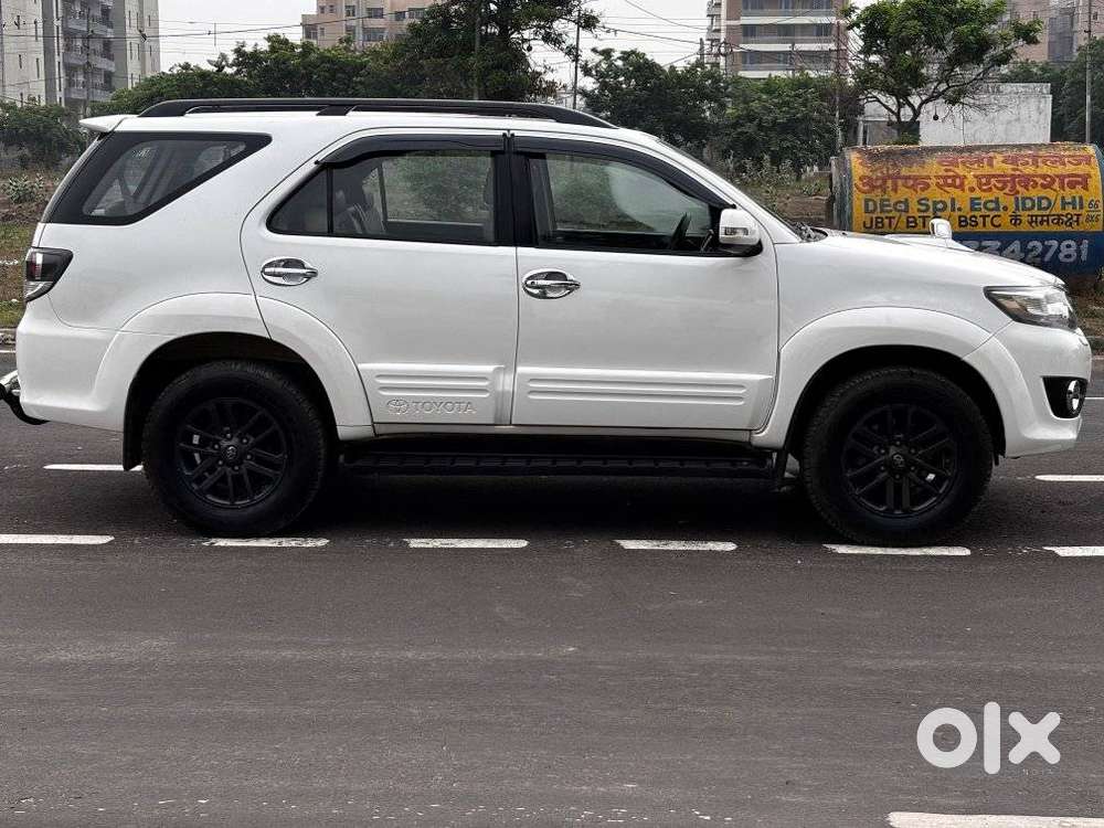 Toyota Fortuner 3.0 4x2 Mt, 2015, Diesel