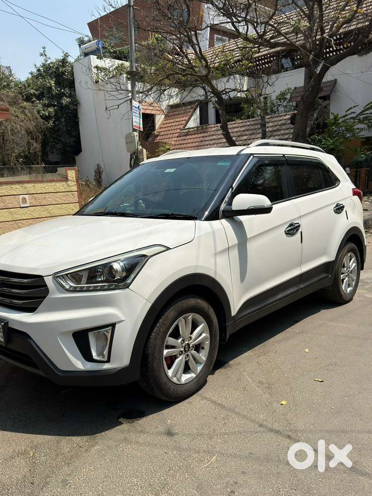 Hyundai Creta 2017 Petrol 64000 Km Driven Well Maintained.