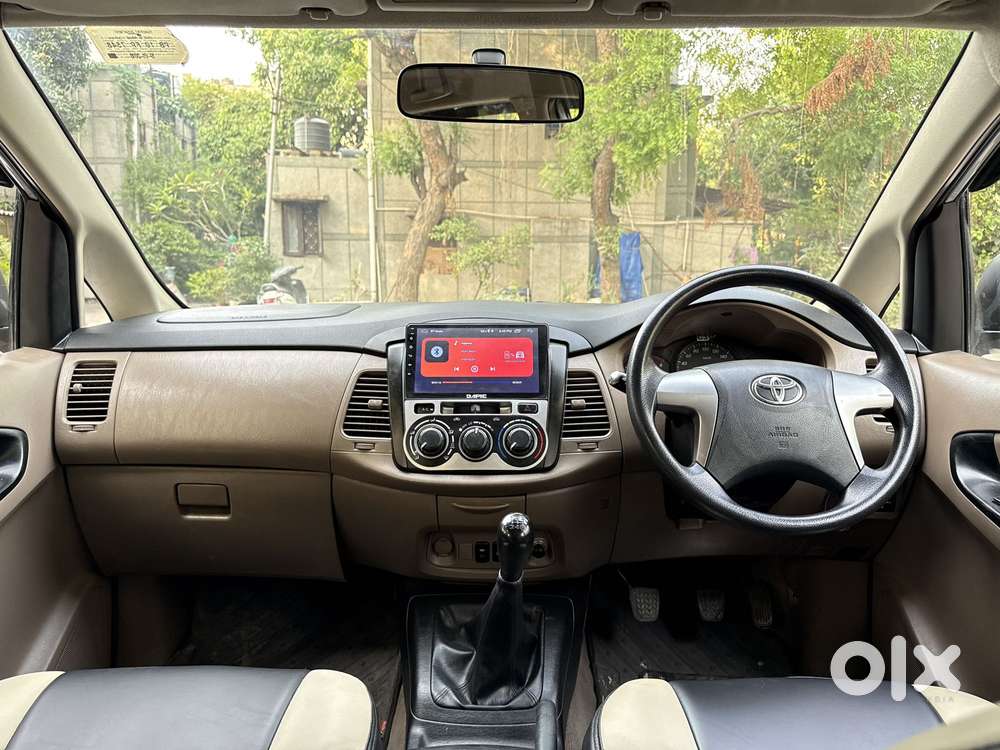 Toyota Innova 2.5 G (diesel) 8 Seater, 2016, Diesel