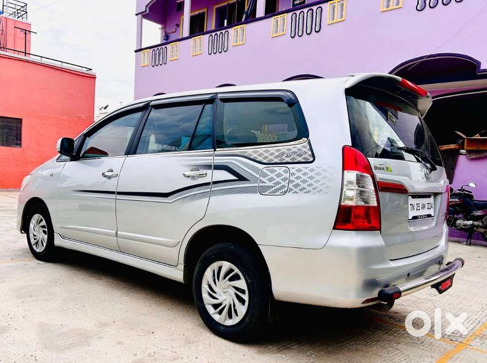 Toyota Innova 2.5 G (diesel) 8 Seater Bs Iv, 2014, Diesel