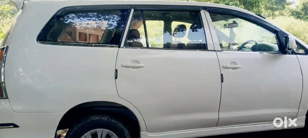 Toyota Innova Vx Petrol 2013