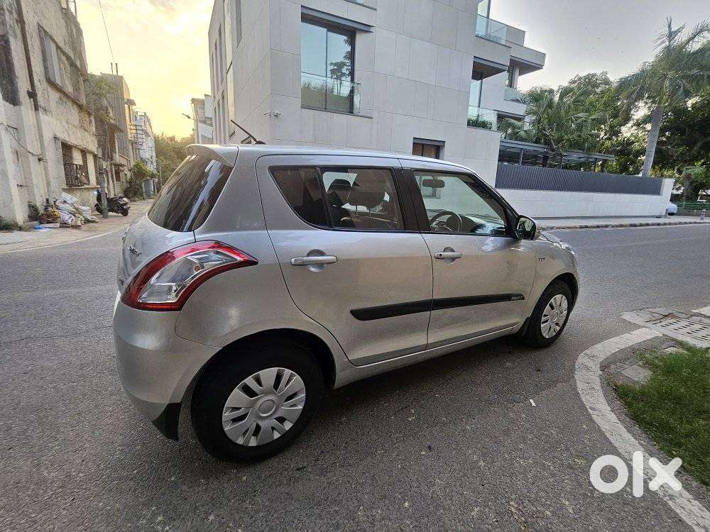 Maruti Suzuki Swift 2011-2014 Vxi, 2013, Petrol