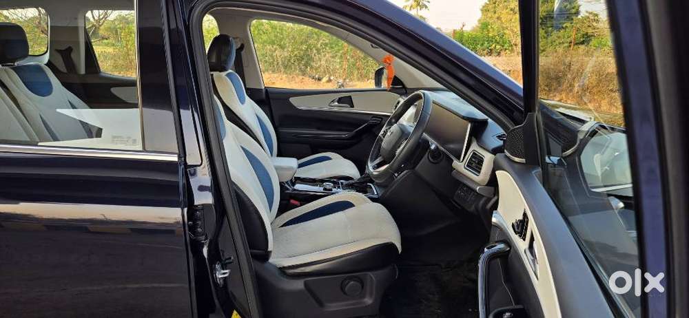 Mahindra Xuv700, 2023, Diesel