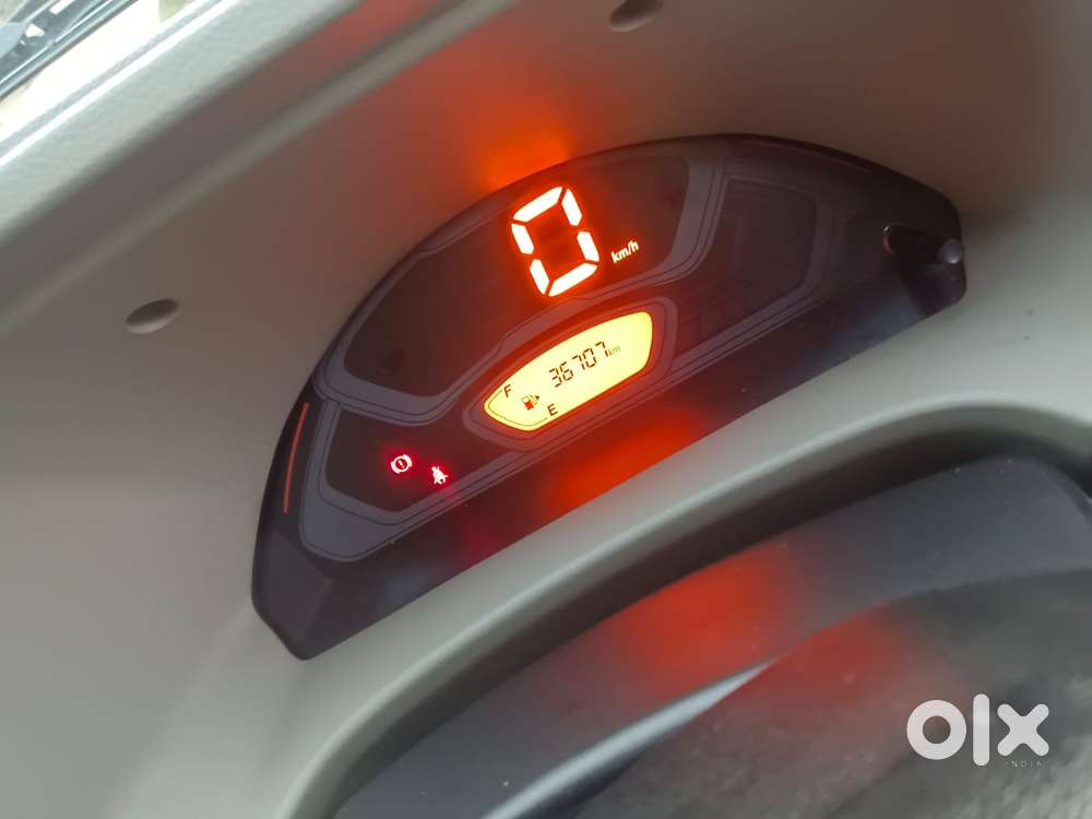 Maruti Suzuki Eeco 5 Str Ac (o), 2023, Petrol