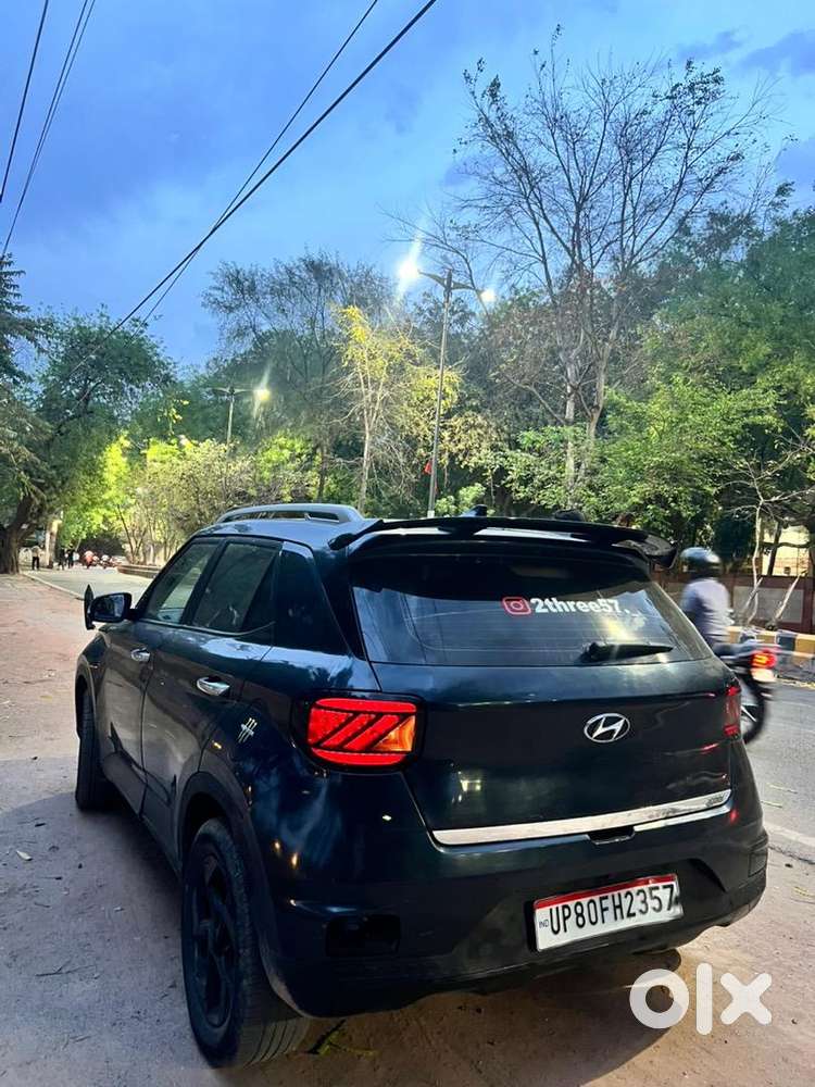 Hyundai Venue 2020 Diesel Well Maintained