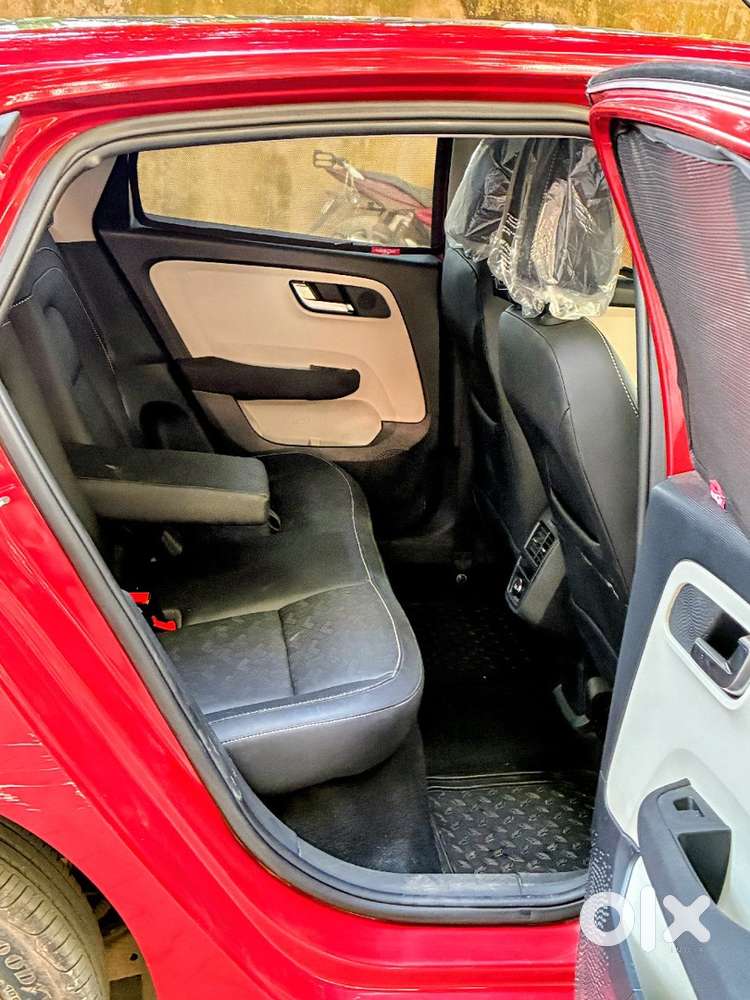 Tata Altroz Petrol 2023