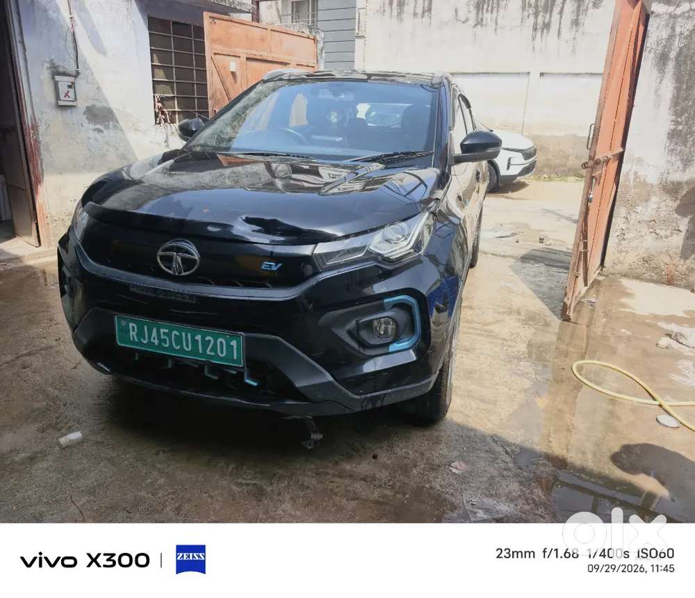 Tata Nexon Ev 2022 Dark