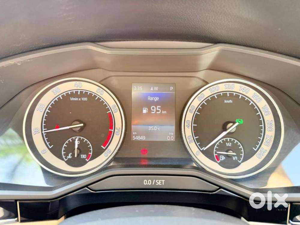 Skoda Superb 2.0 L&k Tsi At, 2021, Petrol