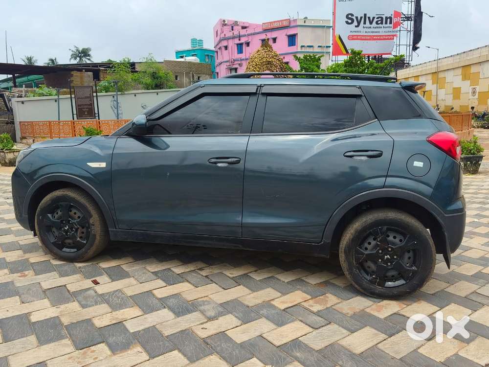 Mahindra Xuv300 W6, 2023, Petrol