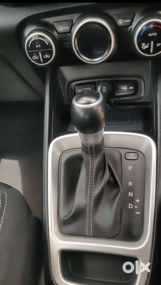 Hyundai Venue, 2021, Petrol