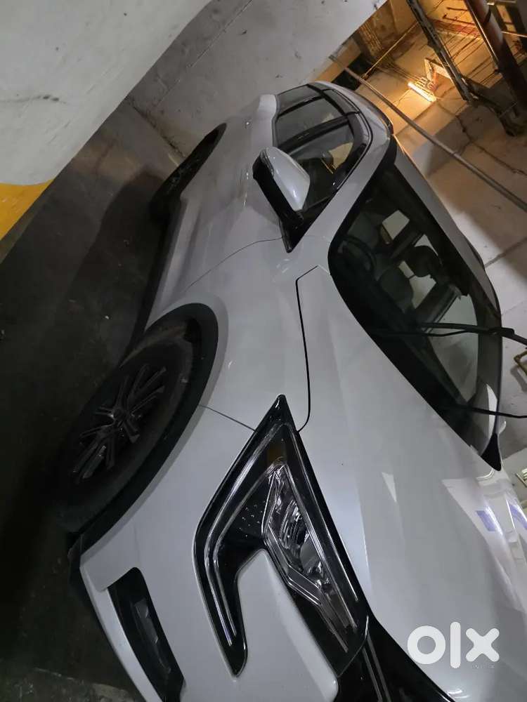 Selling My Well Maintained Xuv700.