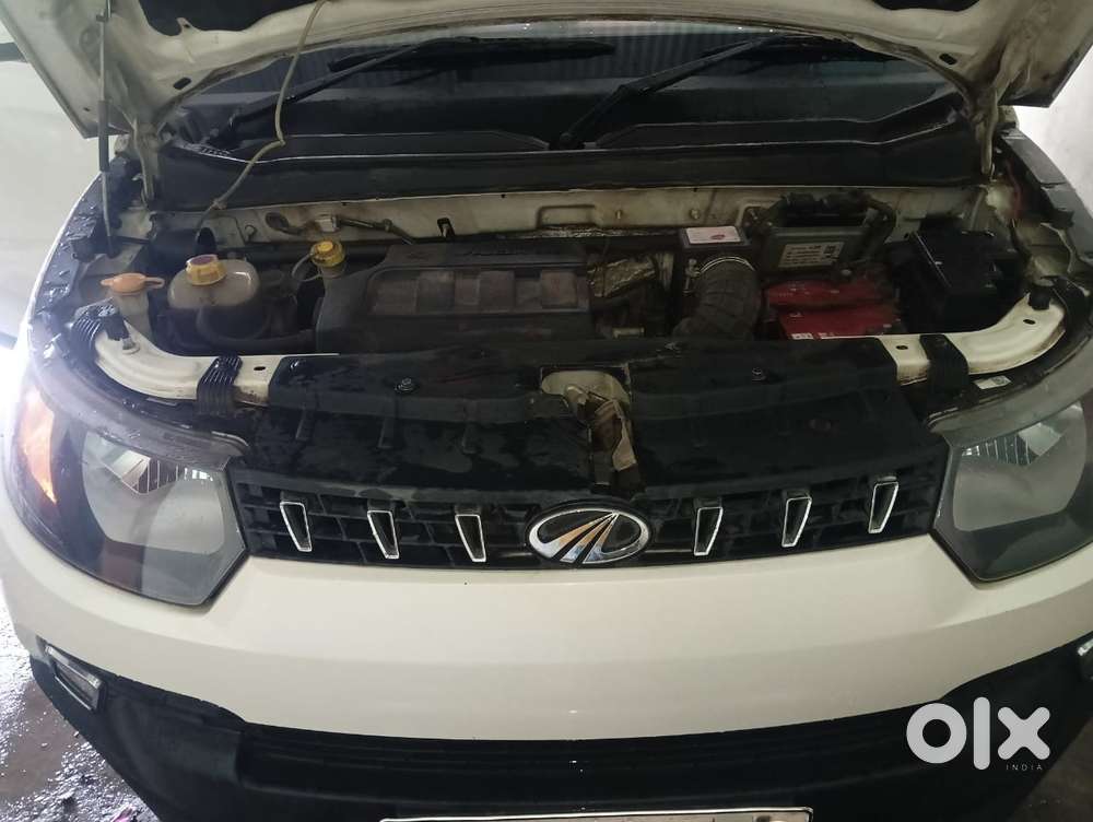 Mahindra Kuv 100 K8 5str, 2016, Petrol
