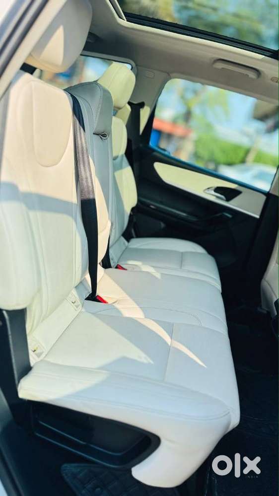 Mahindra Xuv700, 2022, Diesel