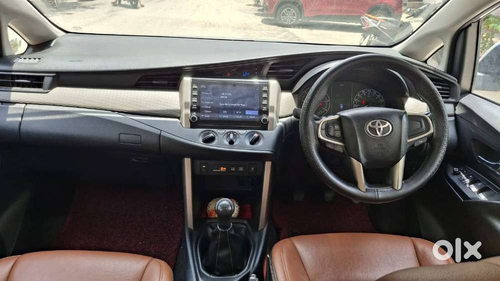 Toyota Innova Crysta 2.4 G Mt, 2023, Diesel