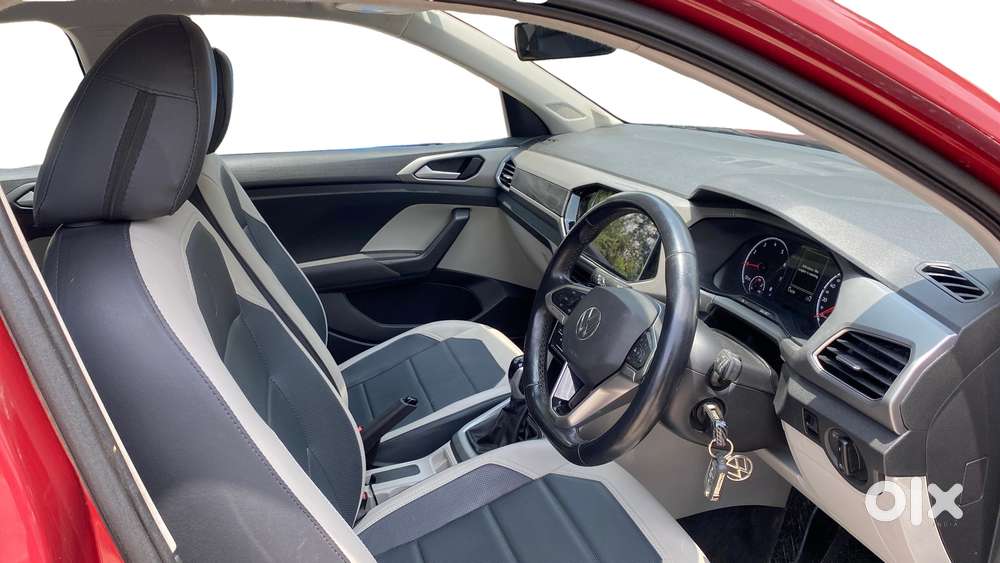 Volkswagen Taigun 1.0 Tsi Highline At, 2022, Petrol