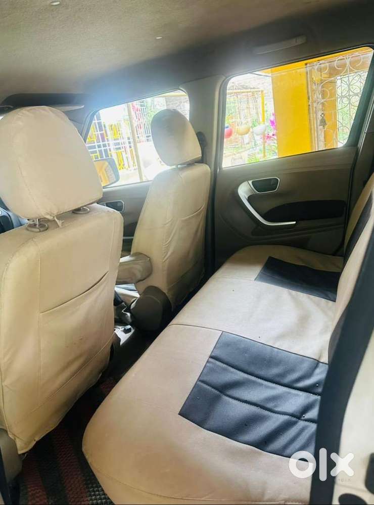 Mahindra Tuv 300 2019 Diesel Well Maintained
