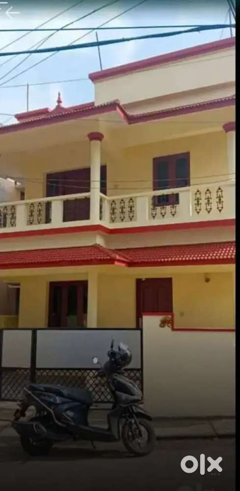 House for sale at Elamakkara... For Sale Houses & Apartments
